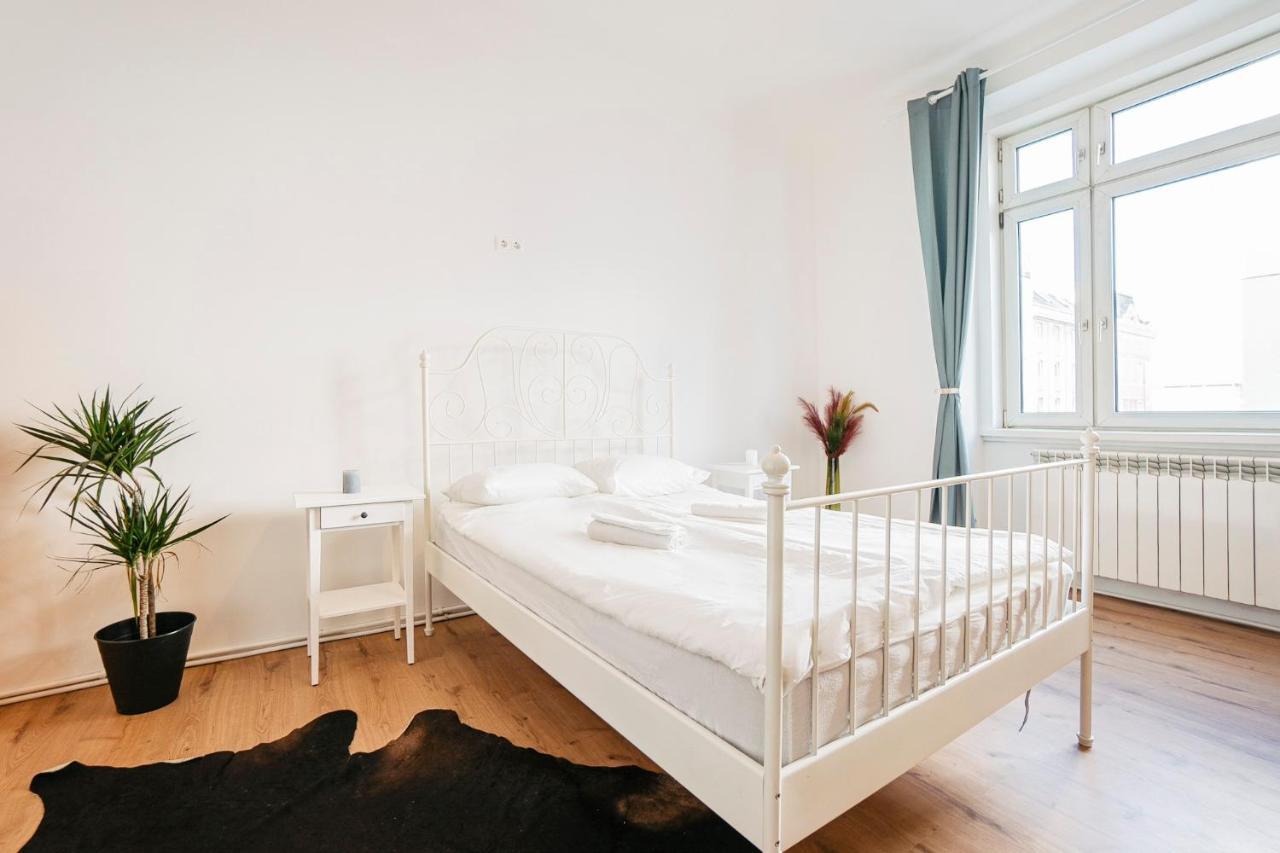 Coupledream - 10Min To City Center! Вена Экстерьер фото
